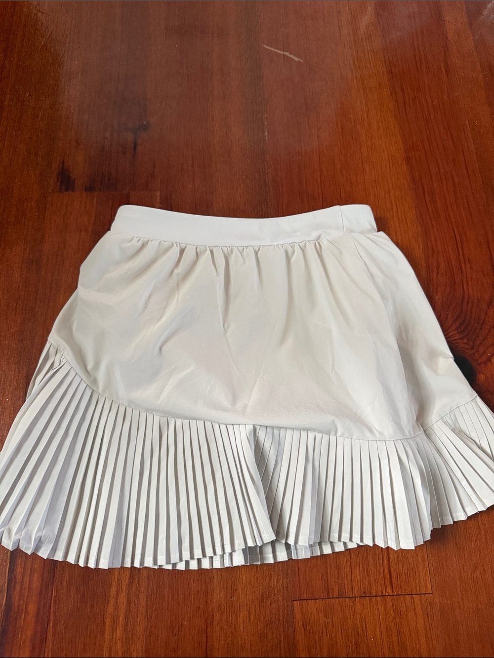 SPANX White Pleated Skater Mini Skirt